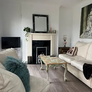 Apartment Cosy 2 Double Bed, Swords